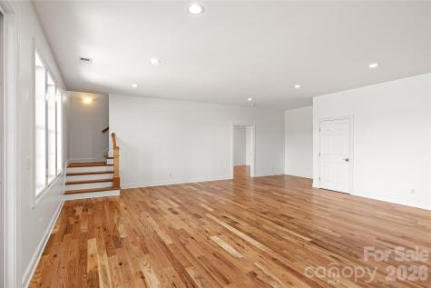 490 Mapleton Lane Columbus NC 28722