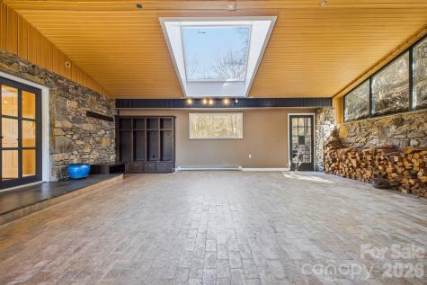 8 Covewood Road Asheville NC 28805