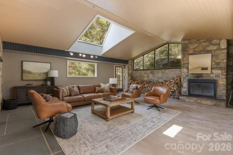 8 Covewood Road Asheville NC 28805