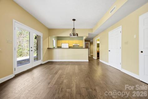 8 Covewood Road Asheville NC 28805