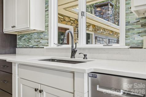 8 Covewood Road Asheville NC 28805