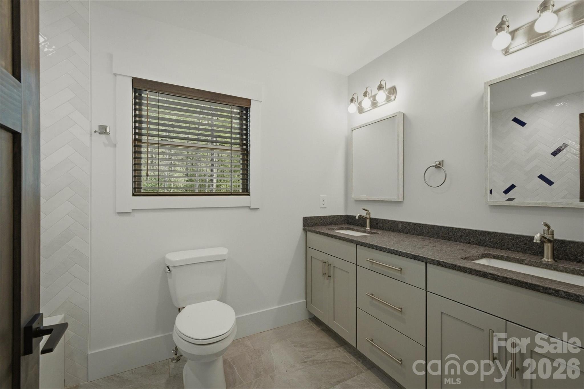40 Kingfisher Trace Nebo NC 28761