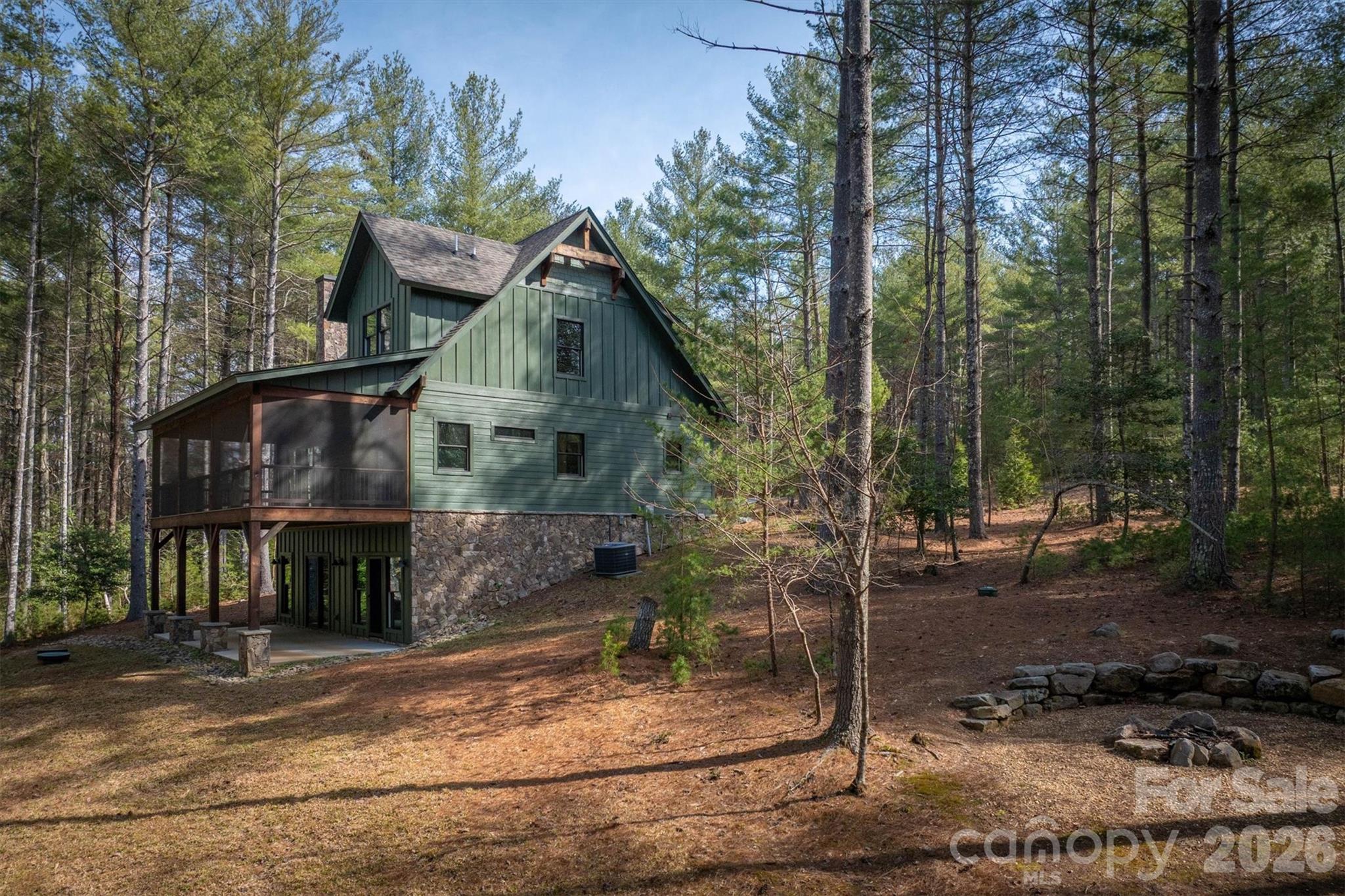 40 Kingfisher Trace Nebo NC 28761