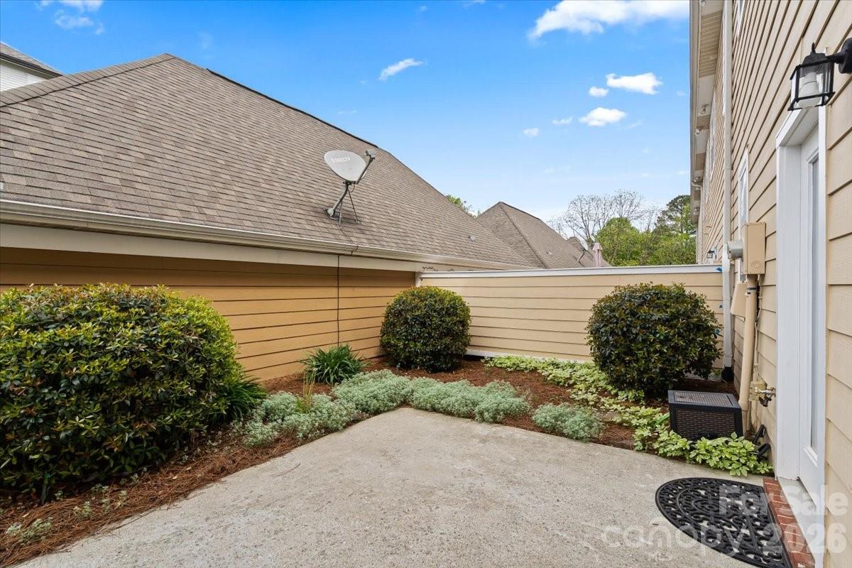 1017 Central Park Circle Davidson NC 28036