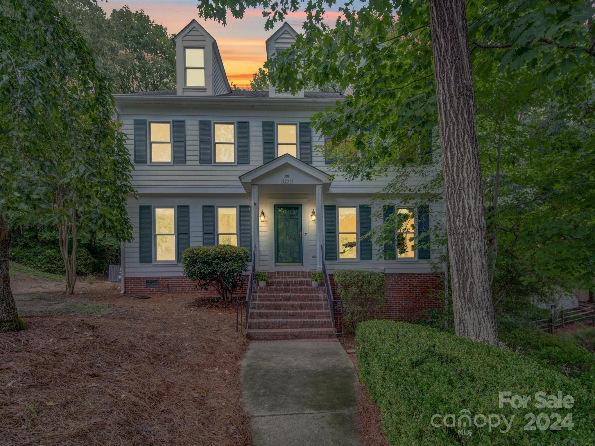 1236 Holleybank Drive Matthews NC 28105