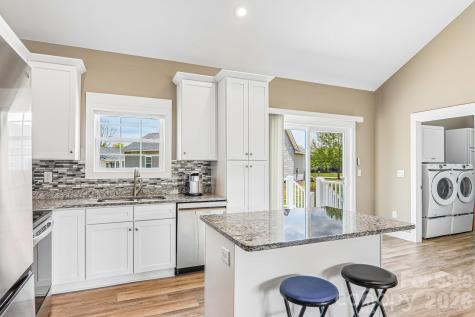 464 Riverwind Drive Hendersonville NC 28739