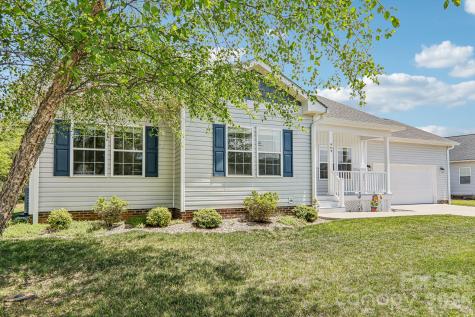 464 Riverwind Drive Hendersonville NC 28739