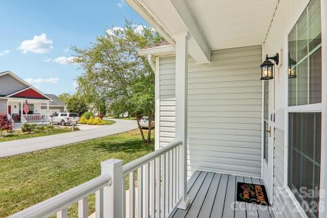 464 Riverwind Drive Hendersonville NC 28739