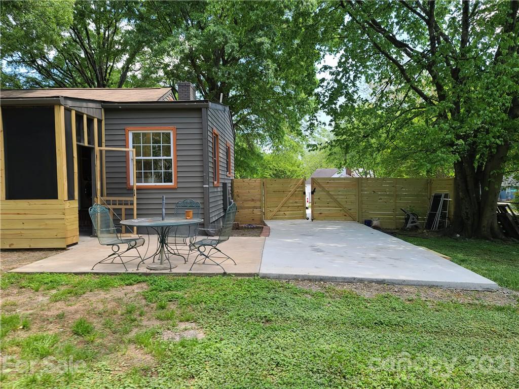 3711 Mcmillan Street Charlotte NC 28205
