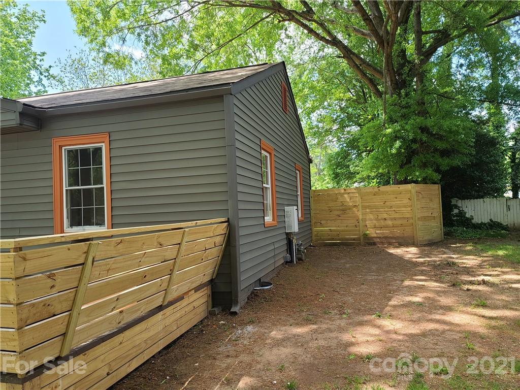 3711 Mcmillan Street Charlotte NC 28205