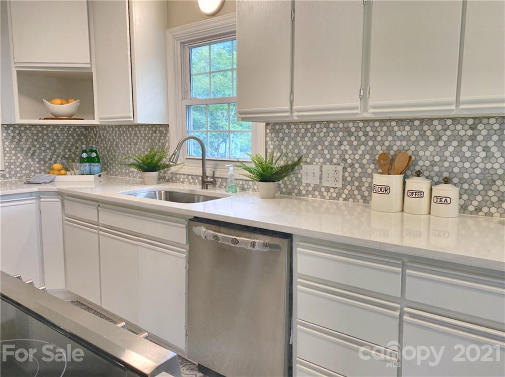 3711 Mcmillan Street Charlotte NC 28205