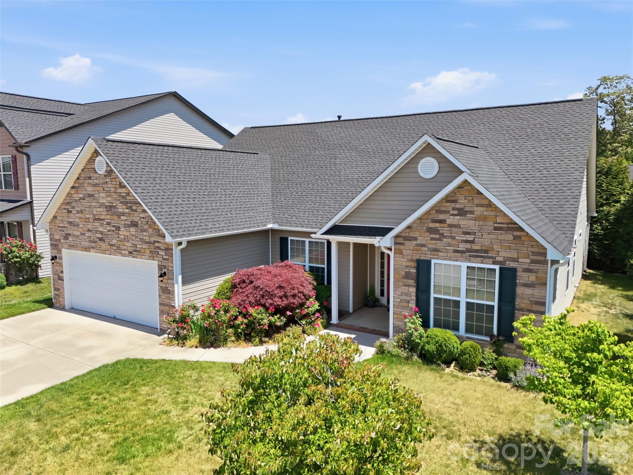 1 Breyerton Court Asheville NC 28804