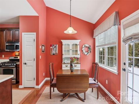 1 Breyerton Court Asheville NC 28804