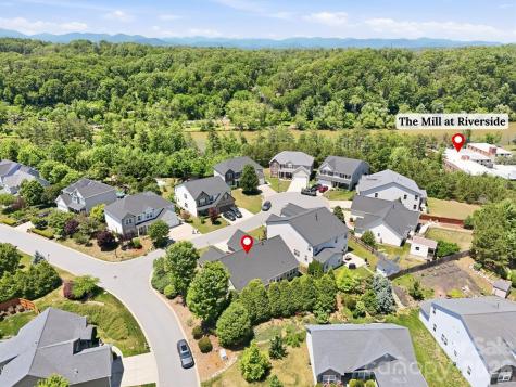 1 Breyerton Court Asheville NC 28804