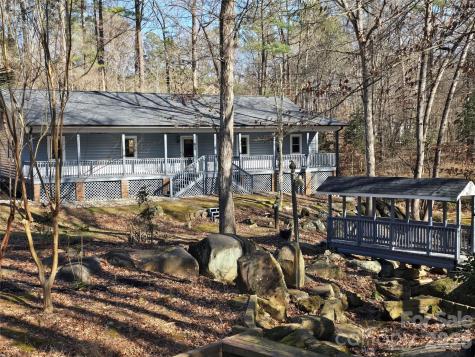 6802 Lowesville Lane Stanley NC 28164