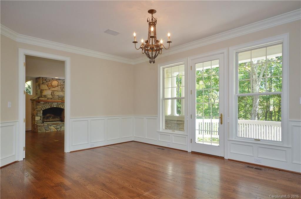 58 Robinhood Road Asheville NC 28804