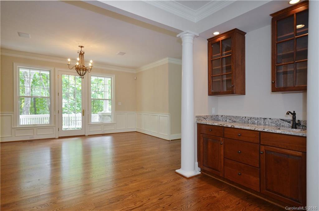 58 Robinhood Road Asheville NC 28804