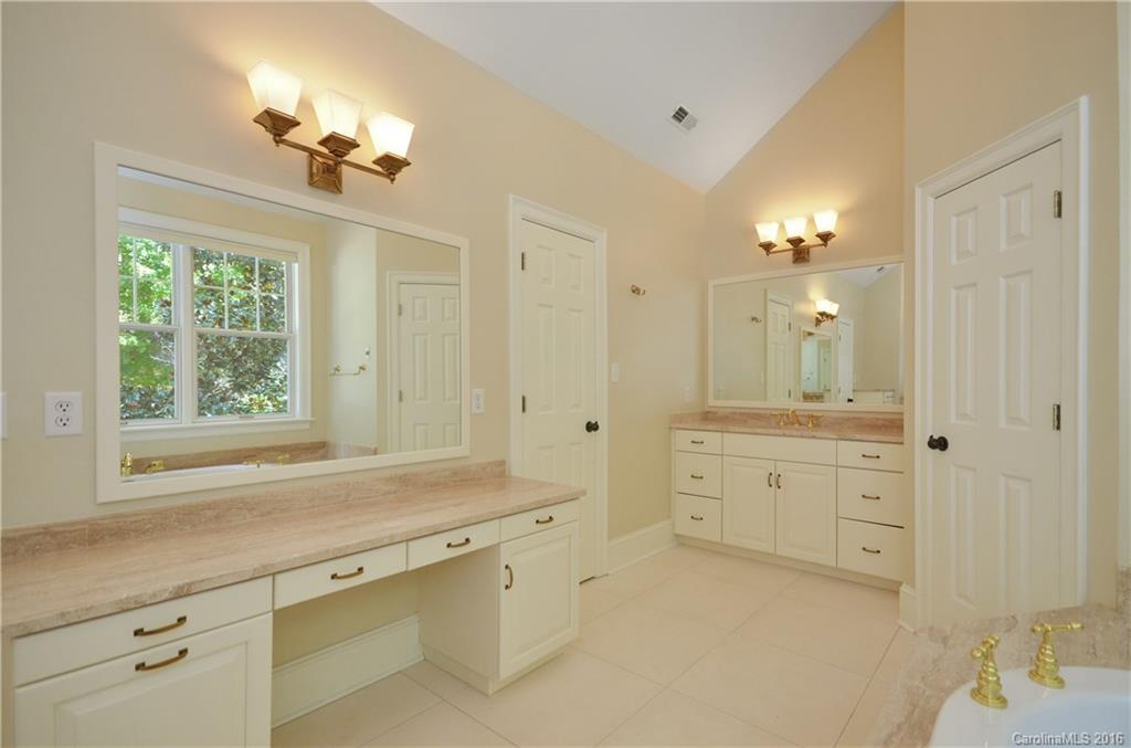 58 Robinhood Road Asheville NC 28804
