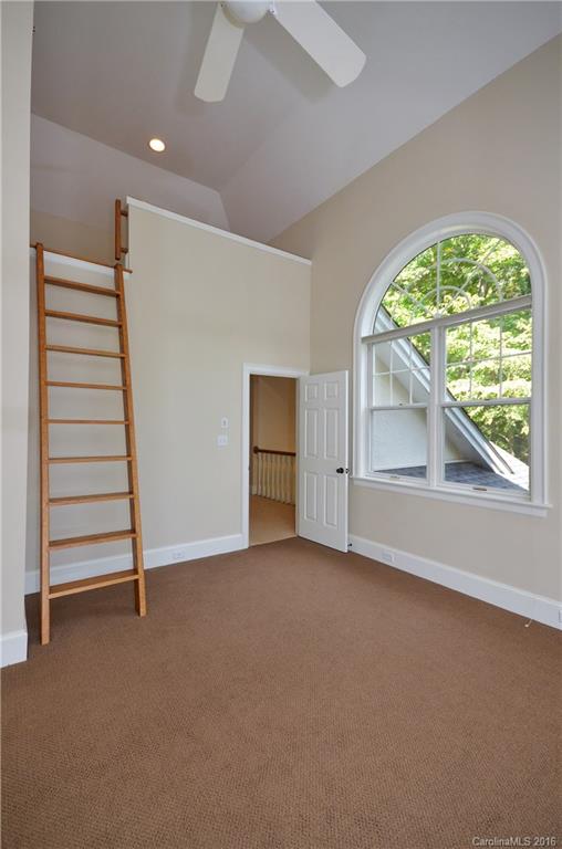 58 Robinhood Road Asheville NC 28804