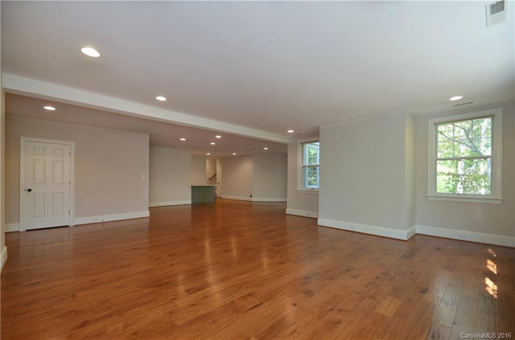 58 Robinhood Road Asheville NC 28804