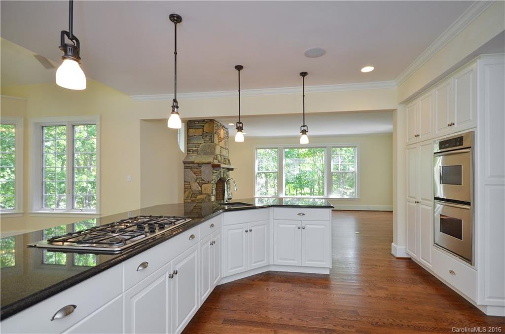 58 Robinhood Road Asheville NC 28804