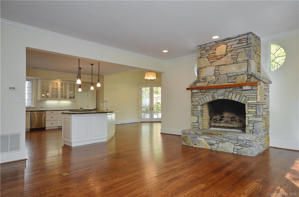 58 Robinhood Road Asheville NC 28804