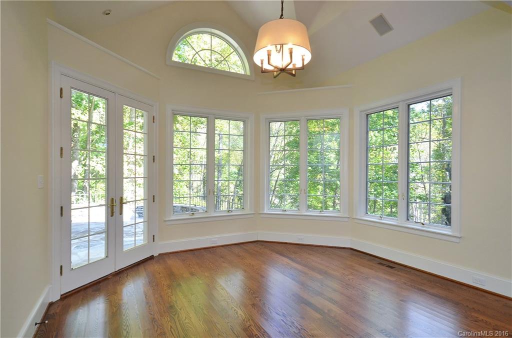 58 Robinhood Road Asheville NC 28804