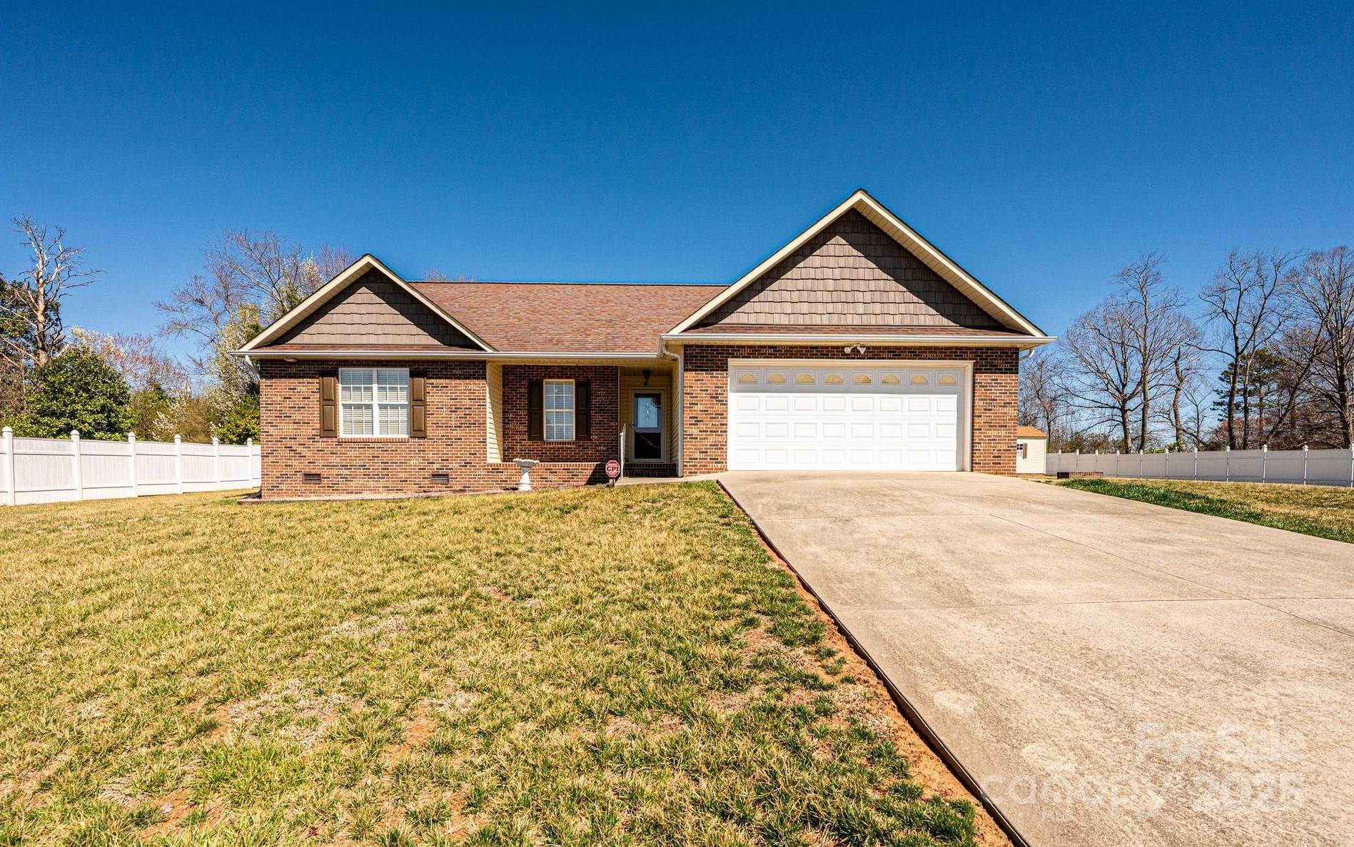 9027 Mccray Farms Drive Hickory NC 28601