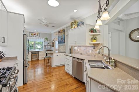 69 Old Pasture Way Hendersonville NC 28739