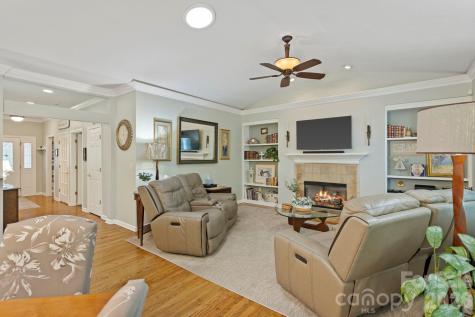 69 Old Pasture Way Hendersonville NC 28739