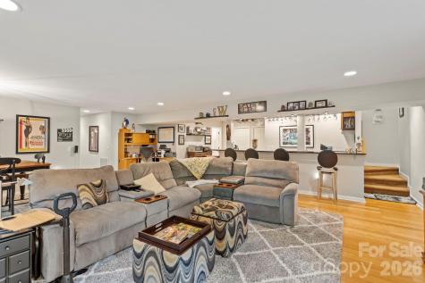 69 Old Pasture Way Hendersonville NC 28739