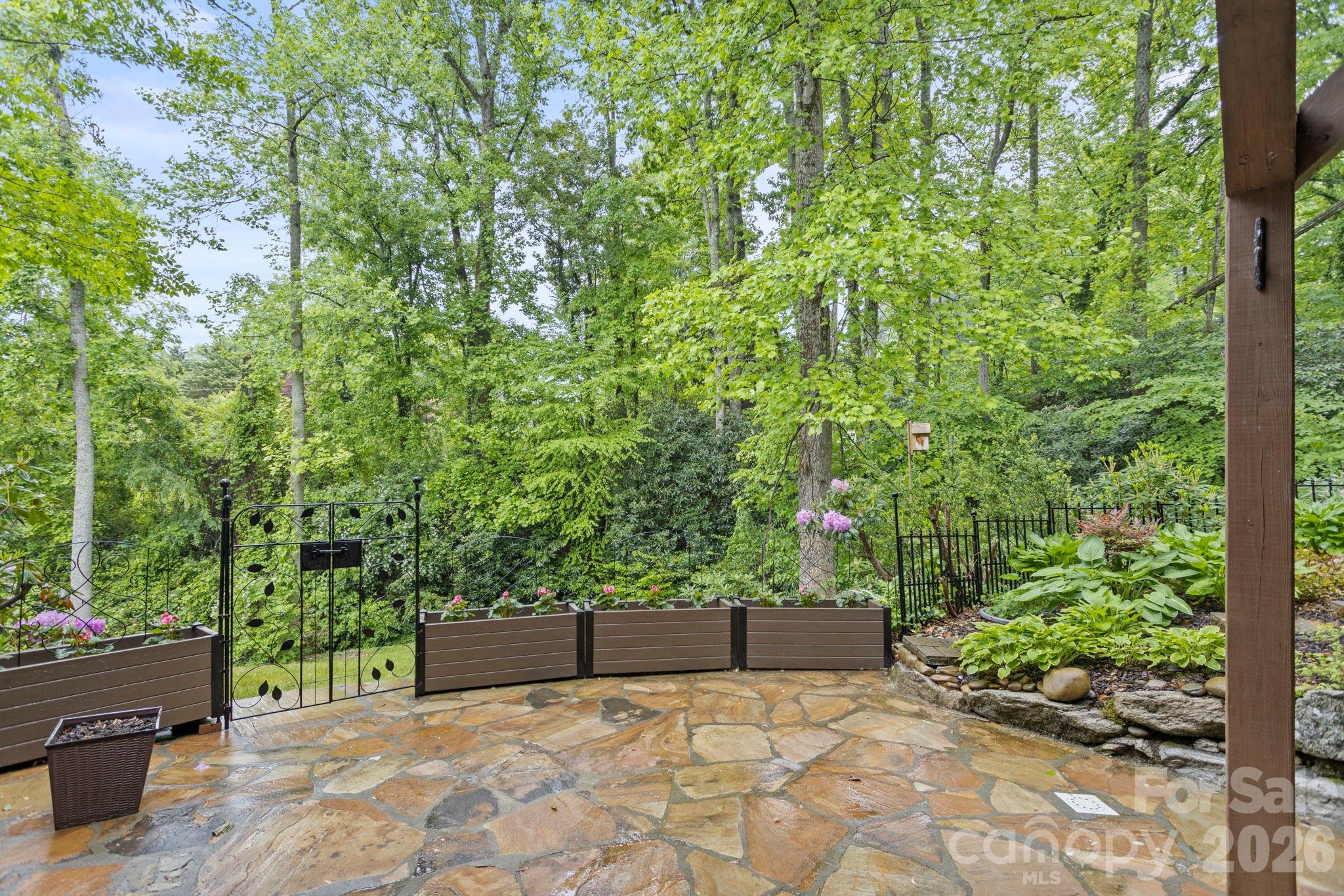 69 Old Pasture Way Hendersonville NC 28739