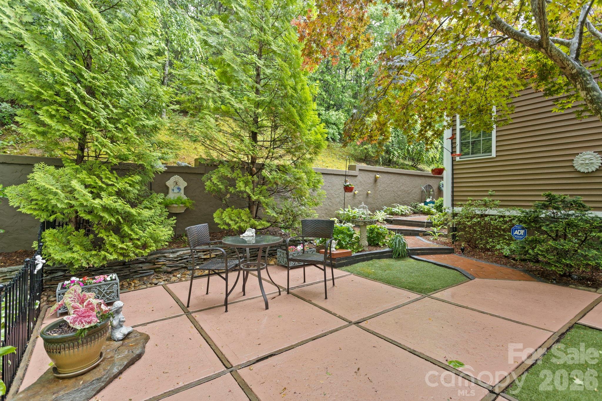 69 Old Pasture Way Hendersonville NC 28739