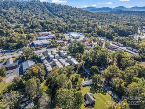 9 W Citra Street Arden NC 28704