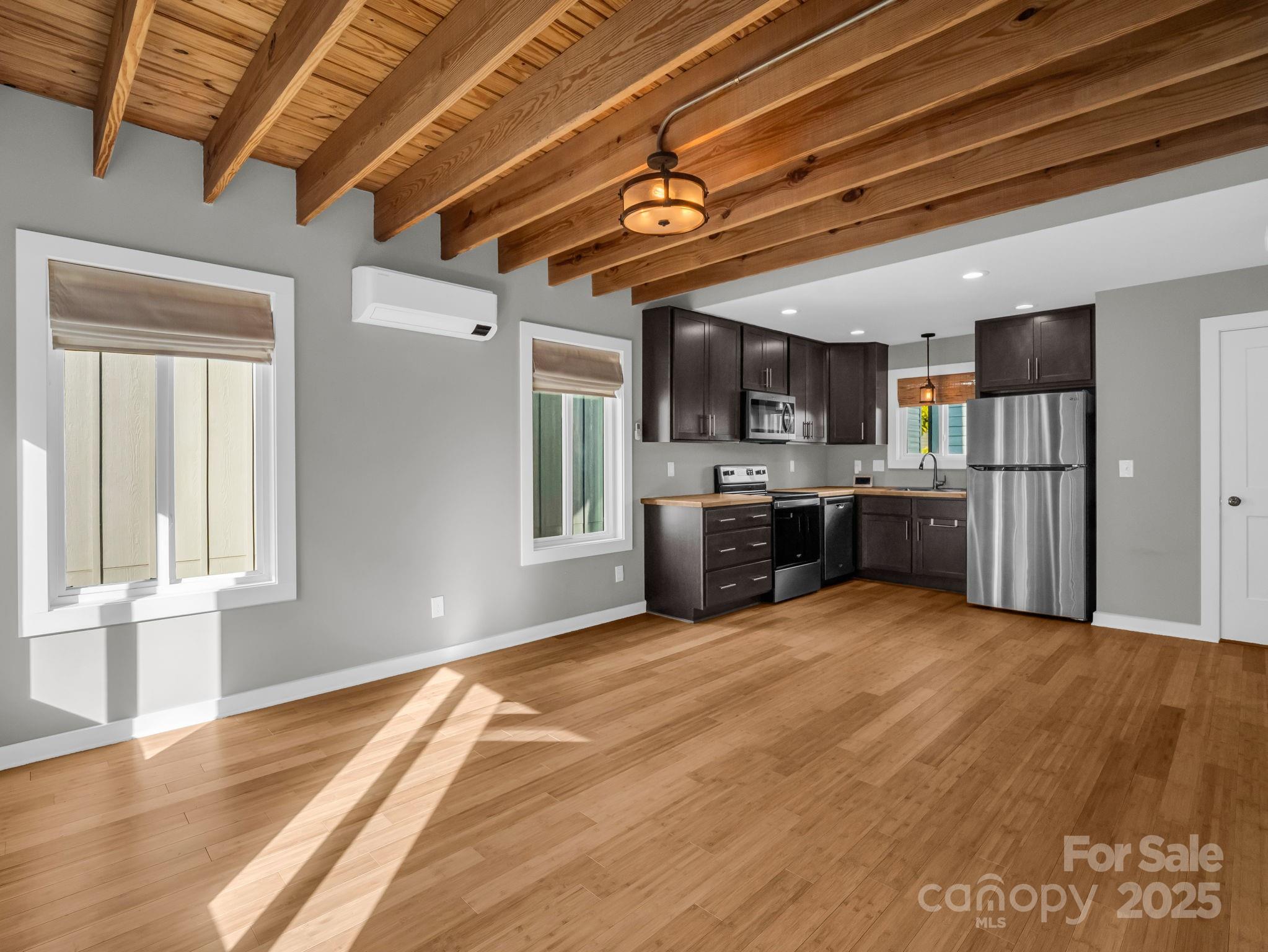 9 W Citra Street Arden NC 28704