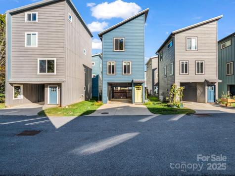 9 W Citra Street Arden NC 28704