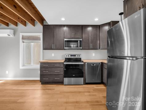 9 W Citra Street Arden NC 28704