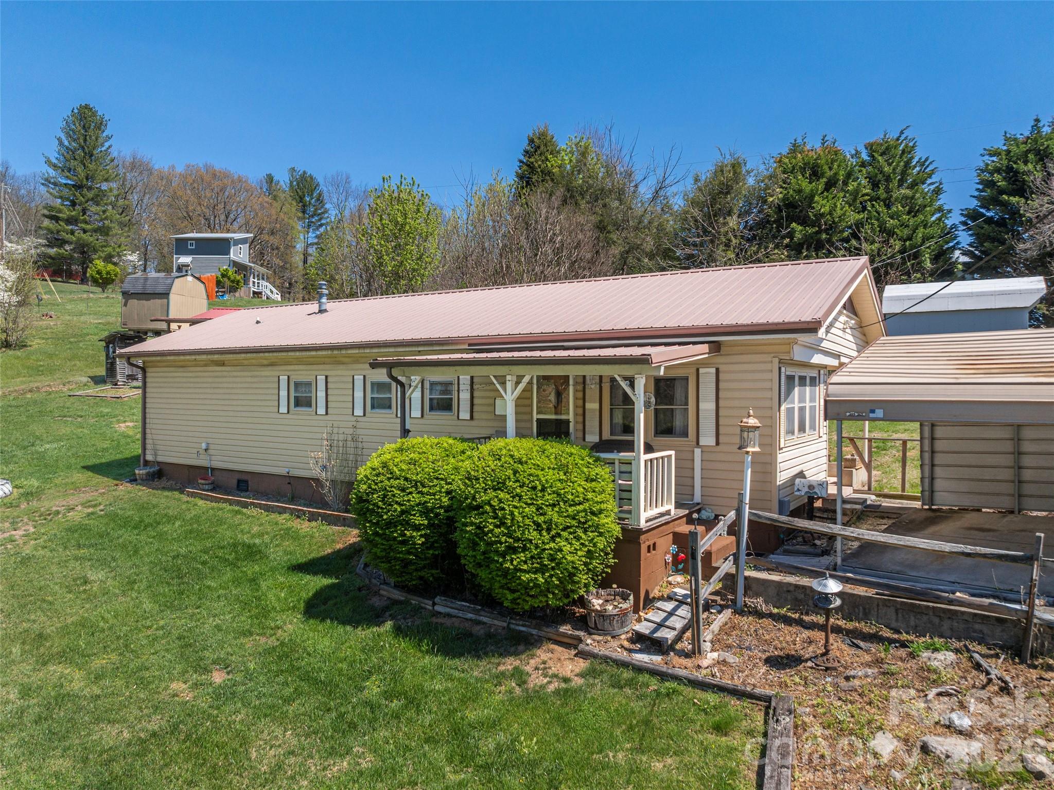 17 Mustang Lane Waynesville NC 28786