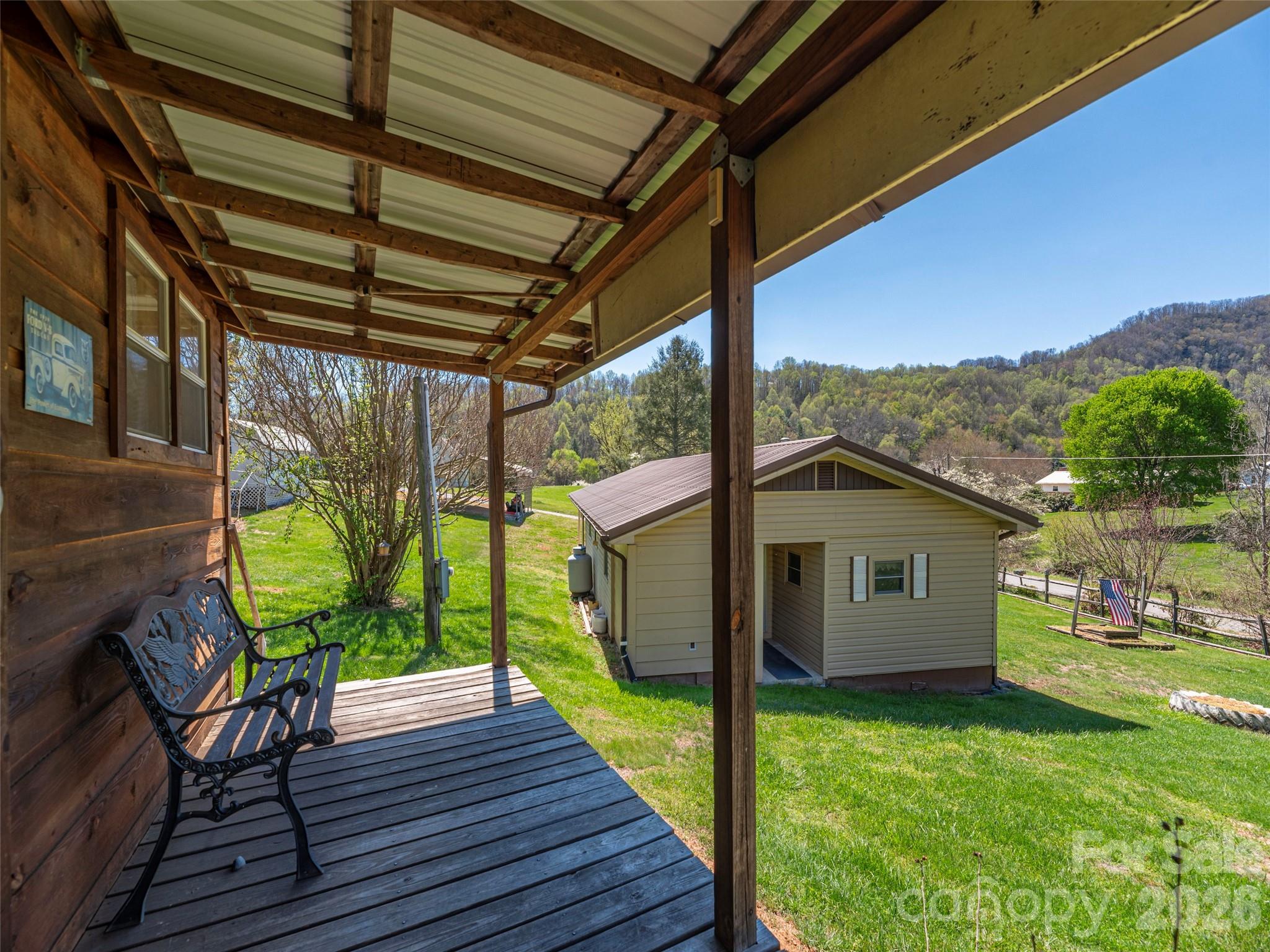 17 Mustang Lane Waynesville NC 28786