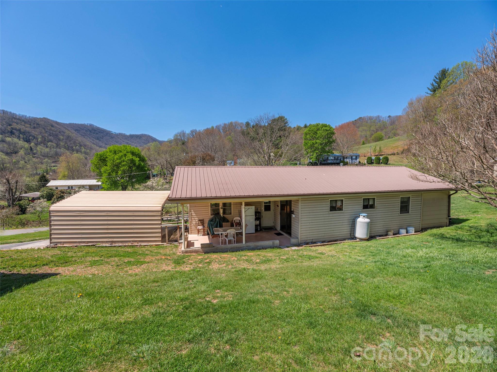 17 Mustang Lane Waynesville NC 28786