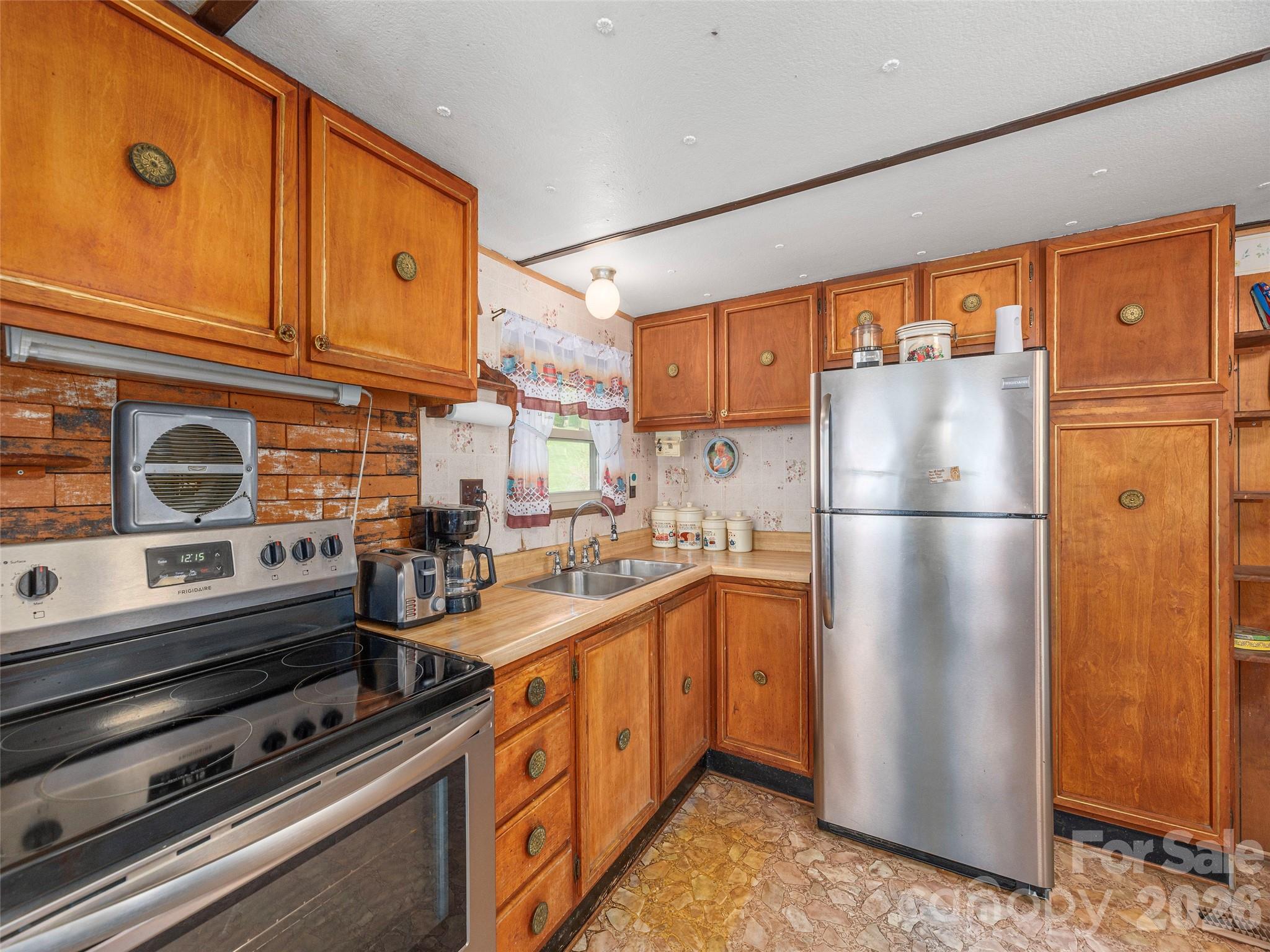 17 Mustang Lane Waynesville NC 28786