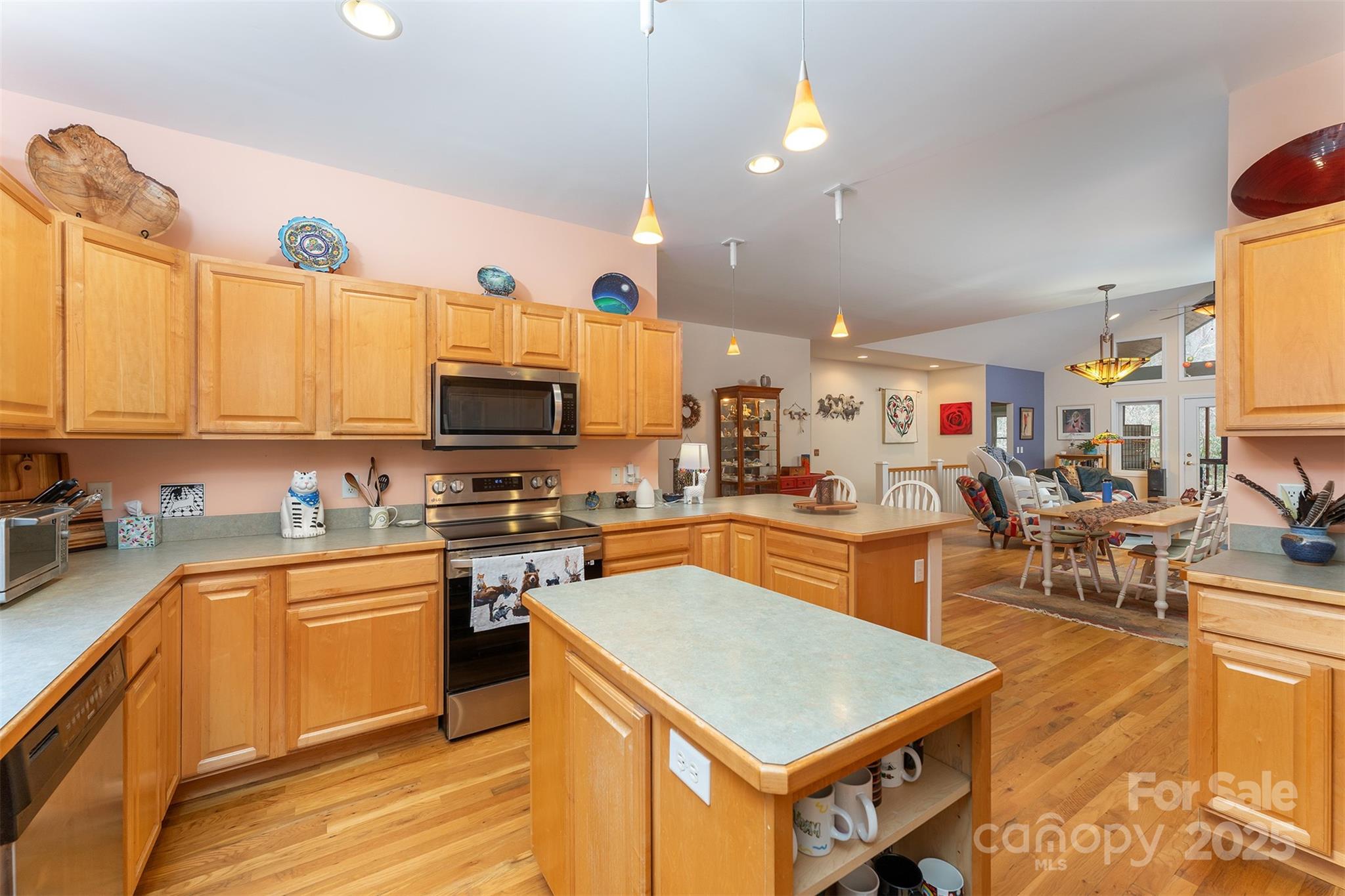 27 Hunting Lodge Drive Black Mountain NC 28711