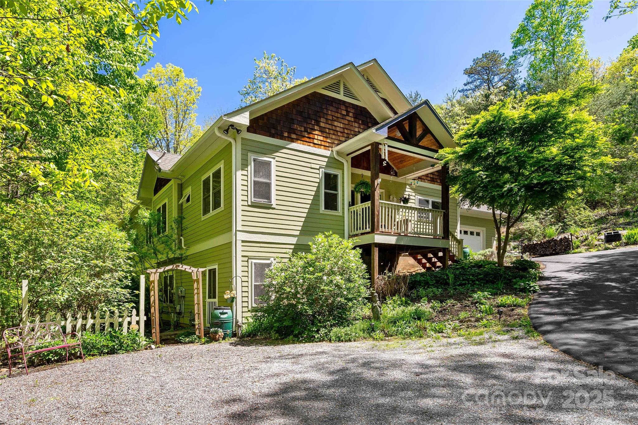 27 Hunting Lodge Drive Black Mountain NC 28711