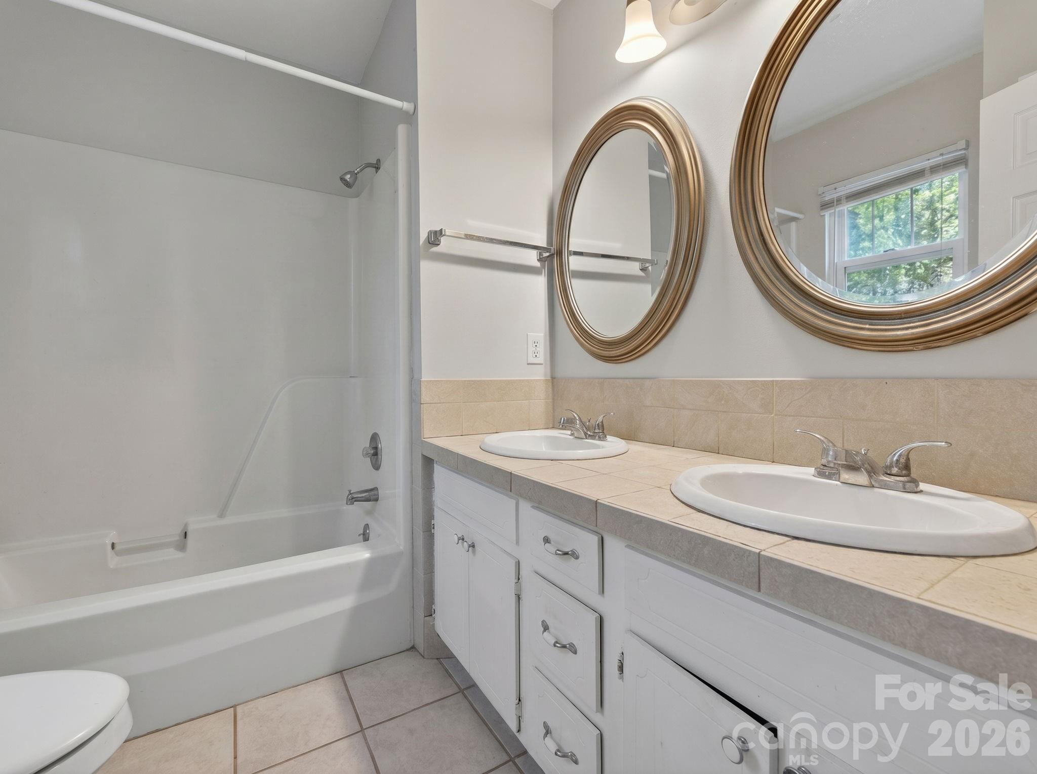 2120 Amesbury Avenue Charlotte NC 28205