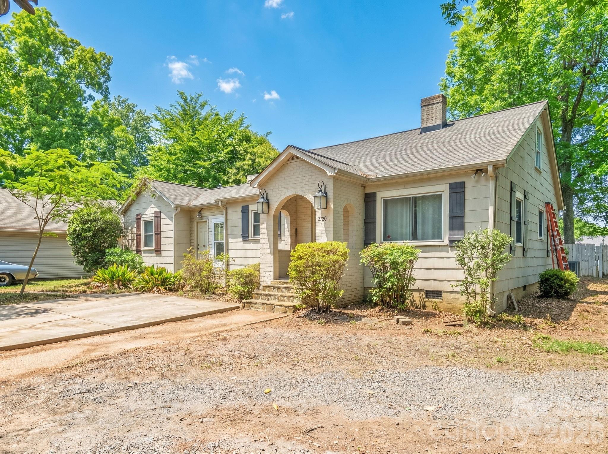 2120 Amesbury Avenue Charlotte NC 28205