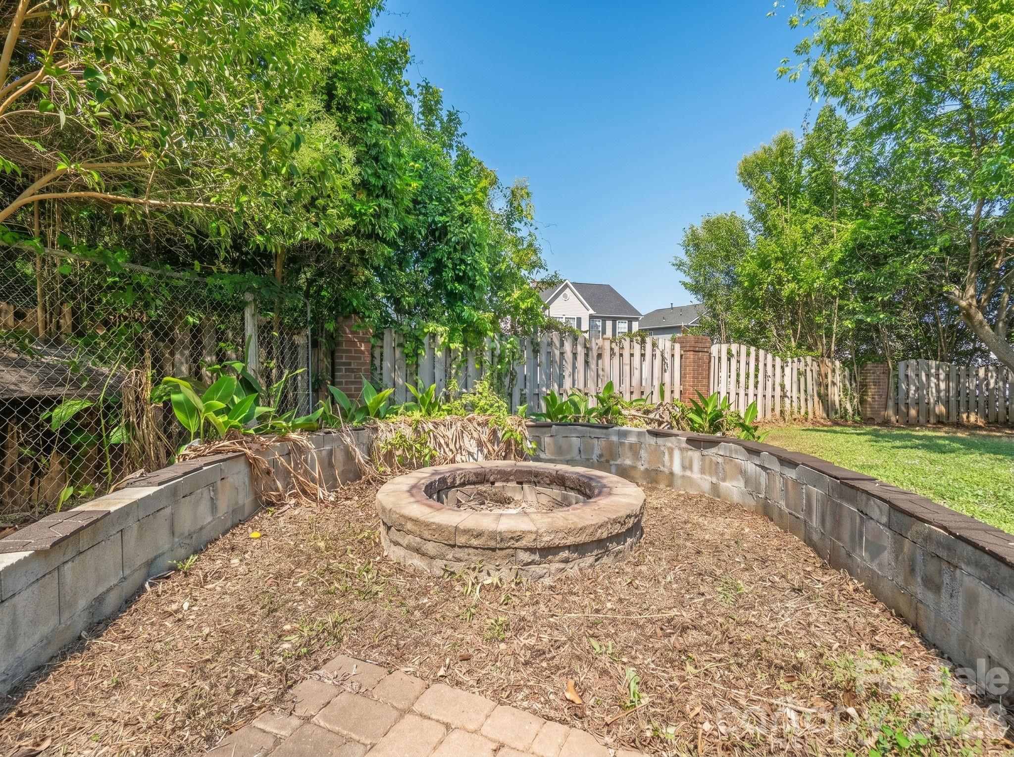 2120 Amesbury Avenue Charlotte NC 28205