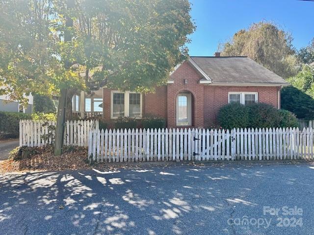 103 Jefferson Street Morganton NC 28655