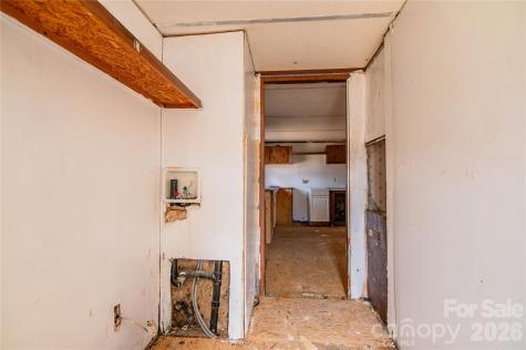 682 Grant Drive Roanoke Rapids NC 27870