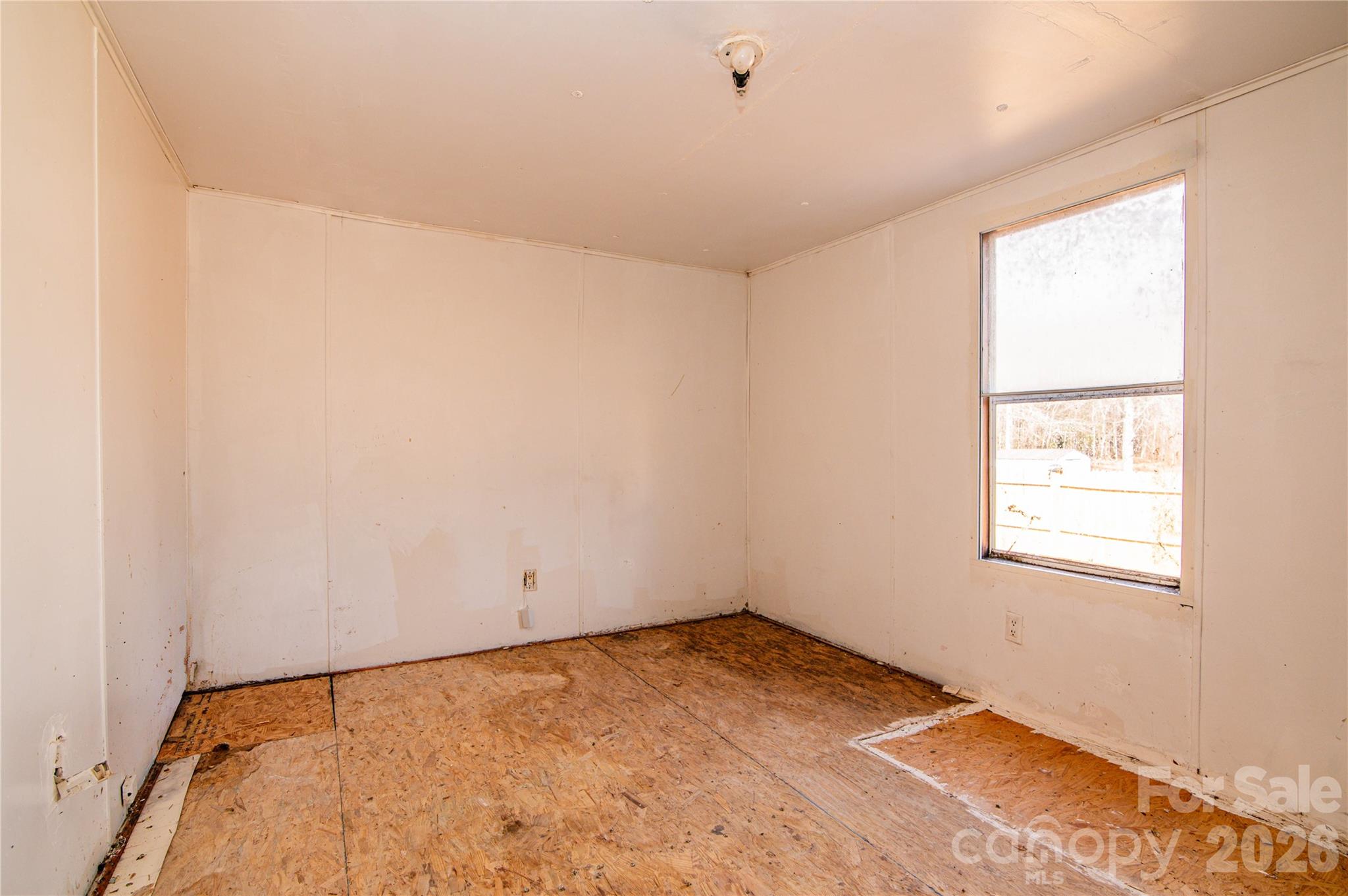 682 Grant Drive Roanoke Rapids NC 27870