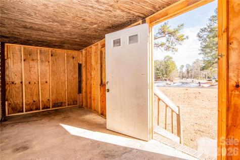 682 Grant Drive Roanoke Rapids NC 27870